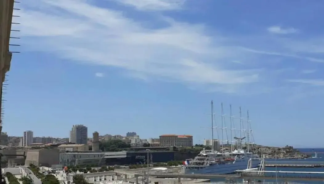 T2 Vue Mer Au Pied De La Major Marseille Apartment