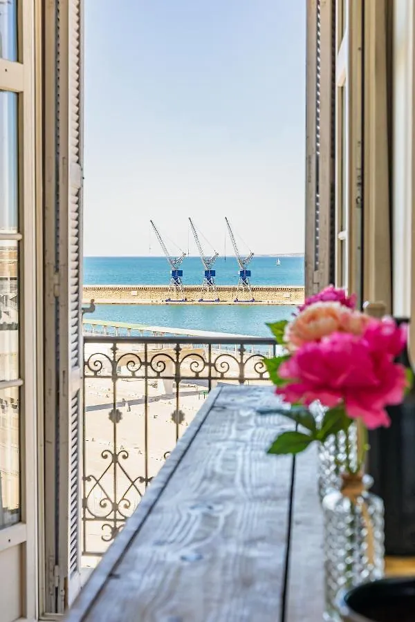T2 Vue Mer Au Pied De La Major Marseille Apartment