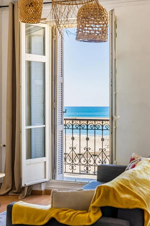 T2 Vue Mer Au Pied De La Major Marseilles