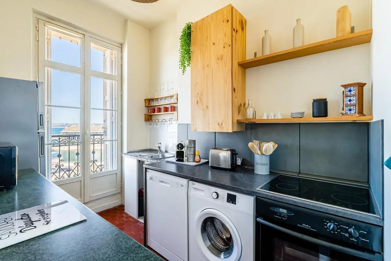 T2 Vue Mer Au Pied De La Major Marseille Apartment