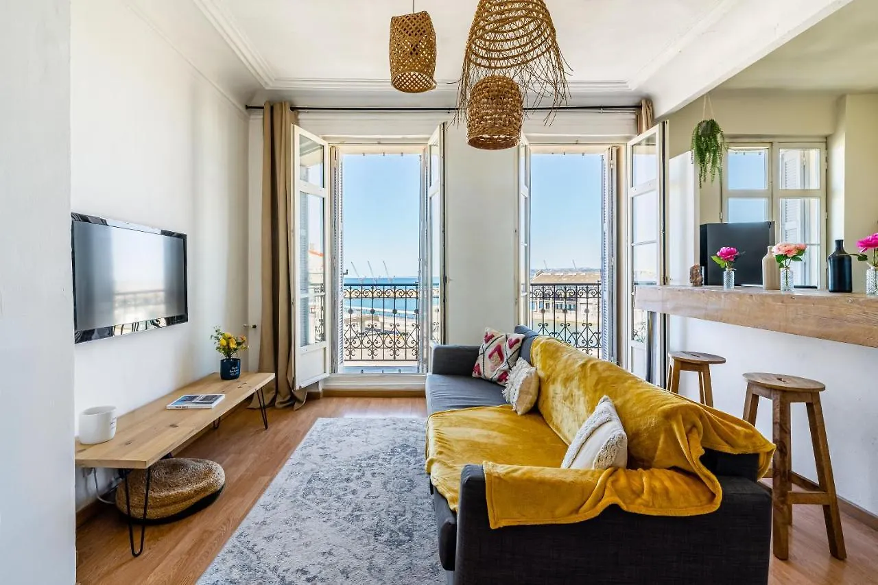 Apartment T2 Vue Mer Au Pied De La Major Marseille France